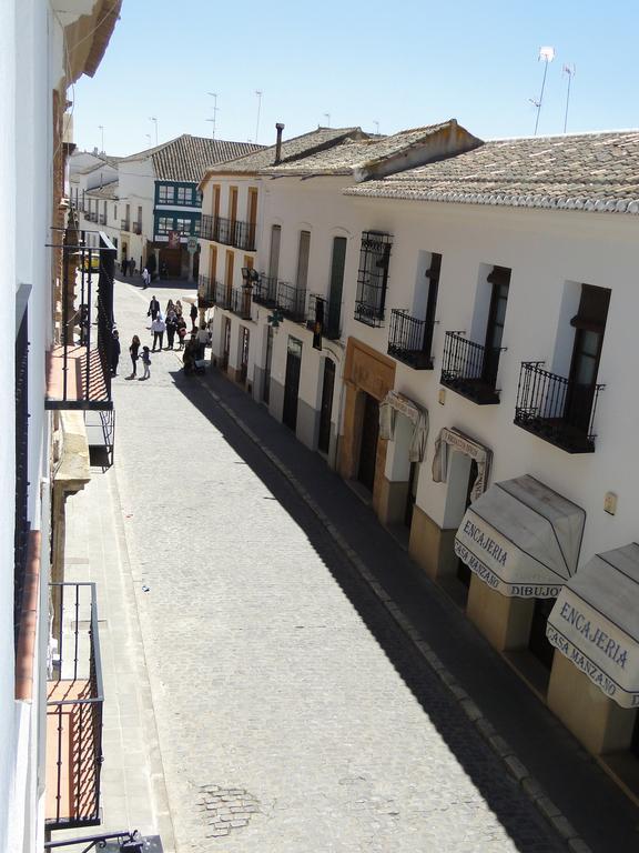 Almagro A Un Paso Exterior foto